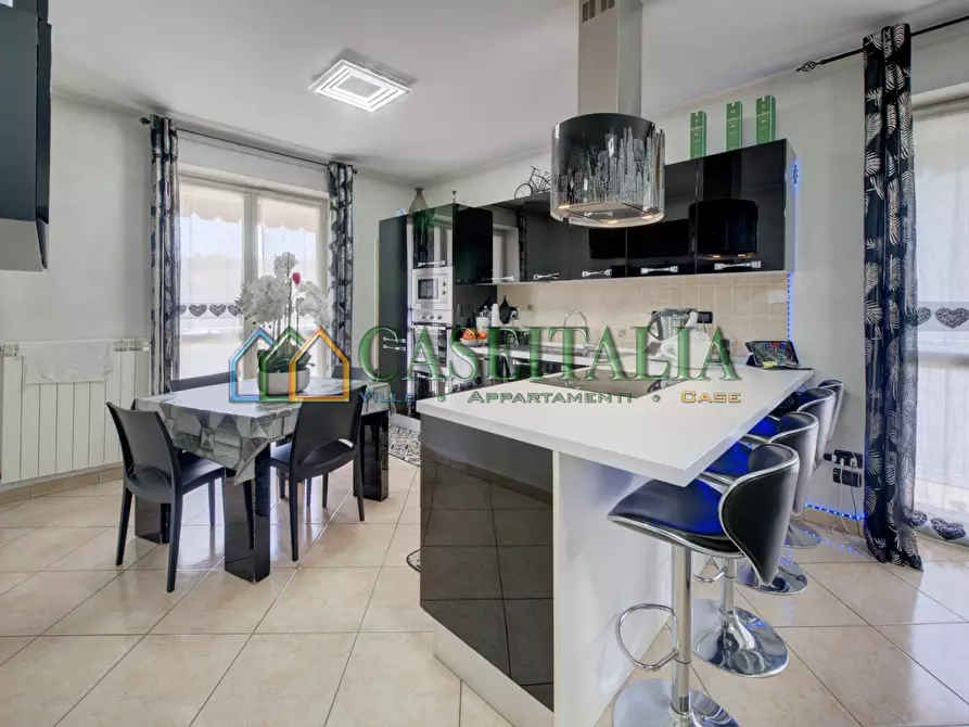 Immagine 10 di Casa bifamiliare in vendita  in Via Fratelli Cervi 19 a Nichelino