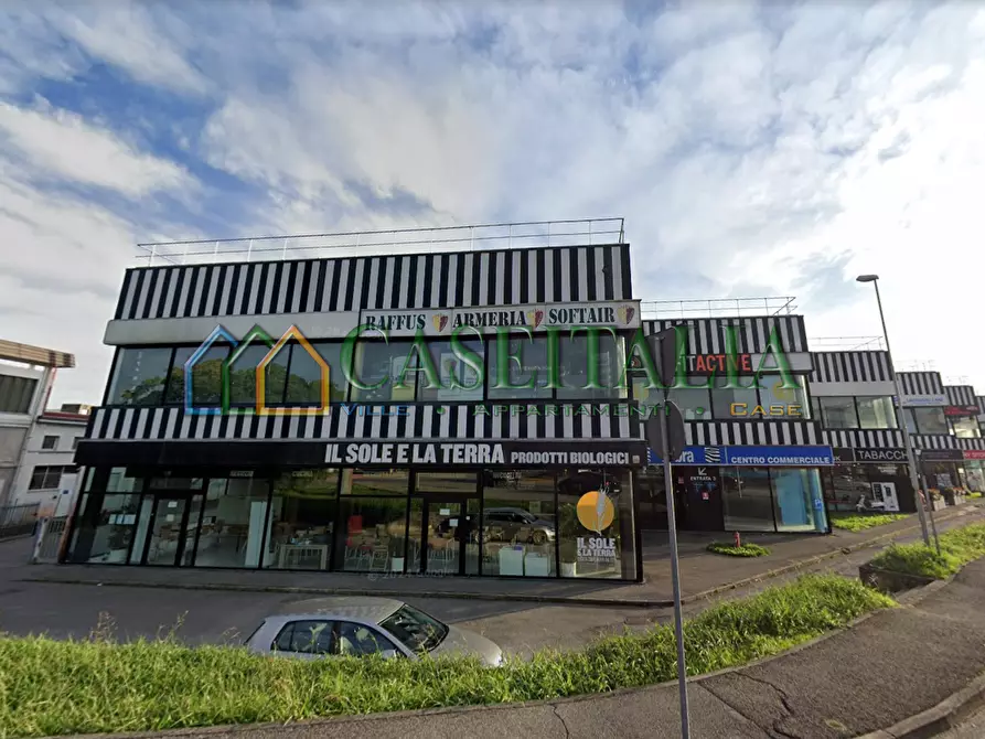 Immagine 4 di Attività commerciale in affitto  in Via Enrico Fermi 56 a Curno