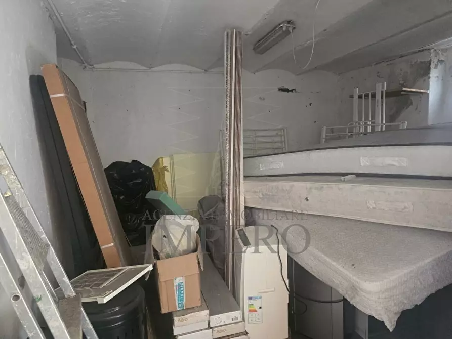 Immagine 7 di Magazzino in vendita  in Via San Secondo 2 a Ventimiglia