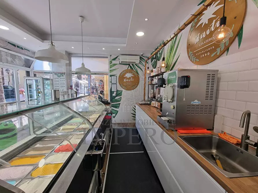 Immagine 4 di Bar / Ristorante in vendita  in Via Roma 28/c a Ventimiglia