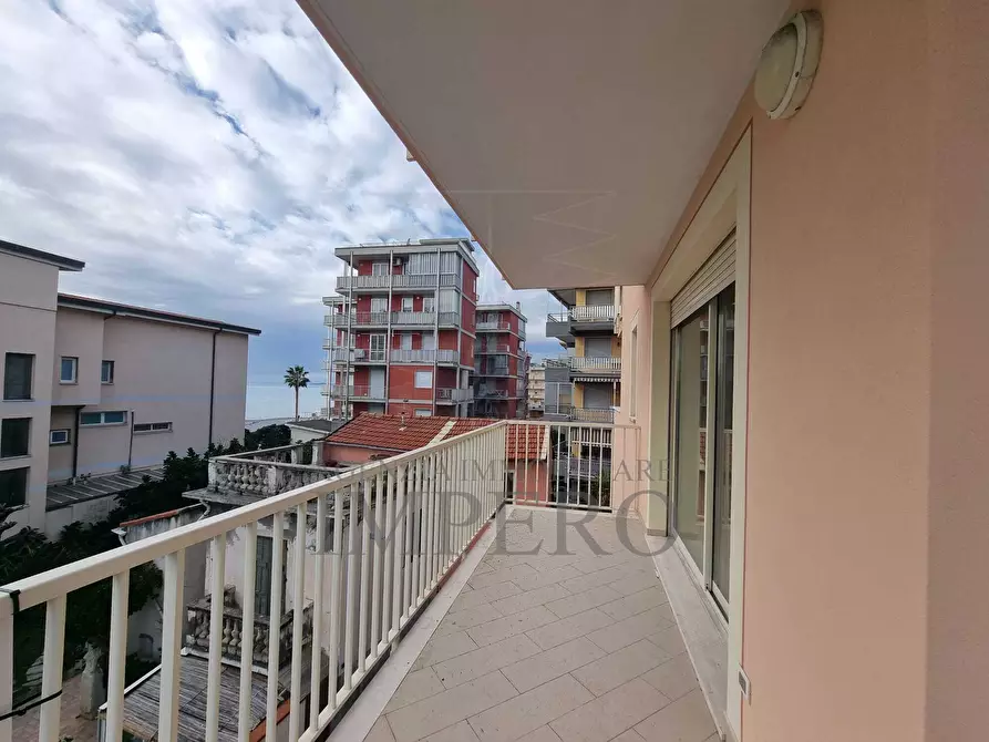 Immagine 14 di Bilocale in vendita  in passeggiata trento trieste 39 a Ventimiglia