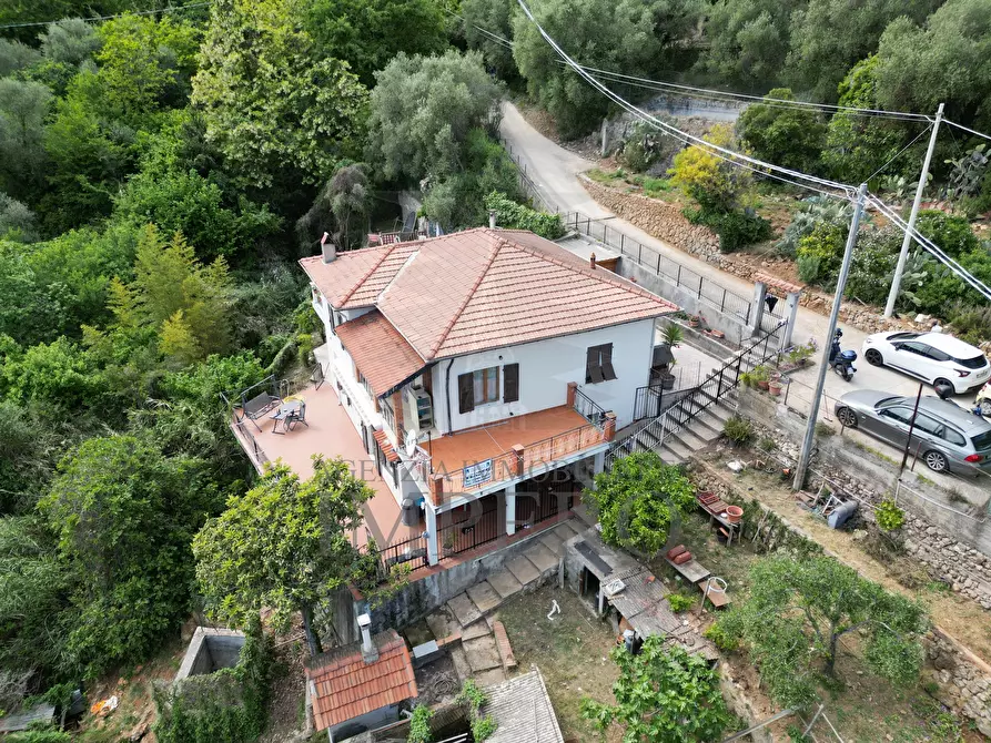 Immagine 45 di Casa bifamiliare in vendita  in Via Ciappin 2 a Ventimiglia