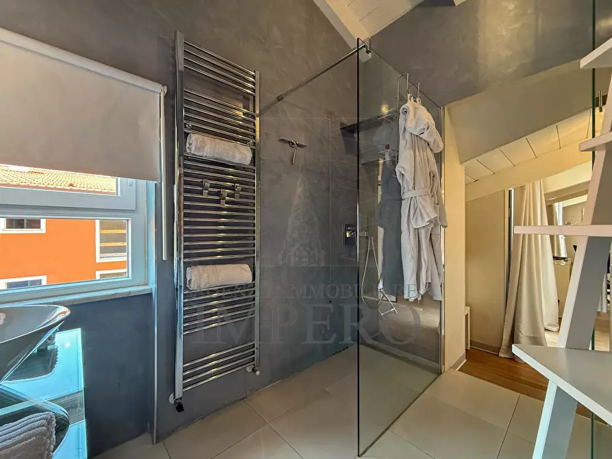 Immagine 13 di Bilocale in vendita  in Via Vittorio Emanuele II 60 a Bordighera