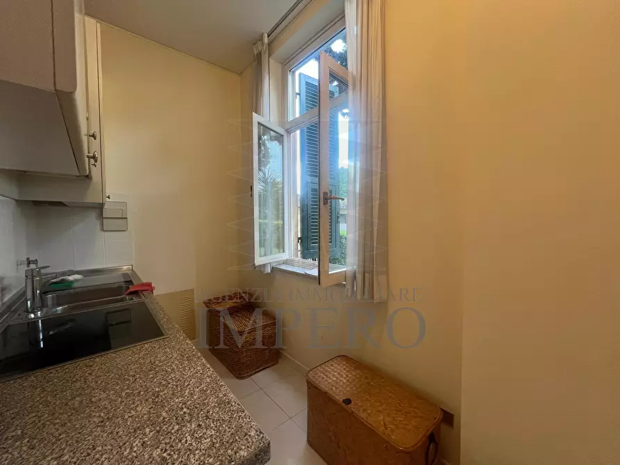 Immagine 12 di Bilocale in vendita  in Corso Italia 100 a Bordighera