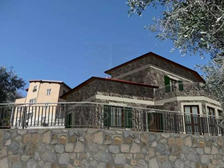 Immagine 6 di Casa indipendente in vendita  in Via delle Ginestre a Ventimiglia