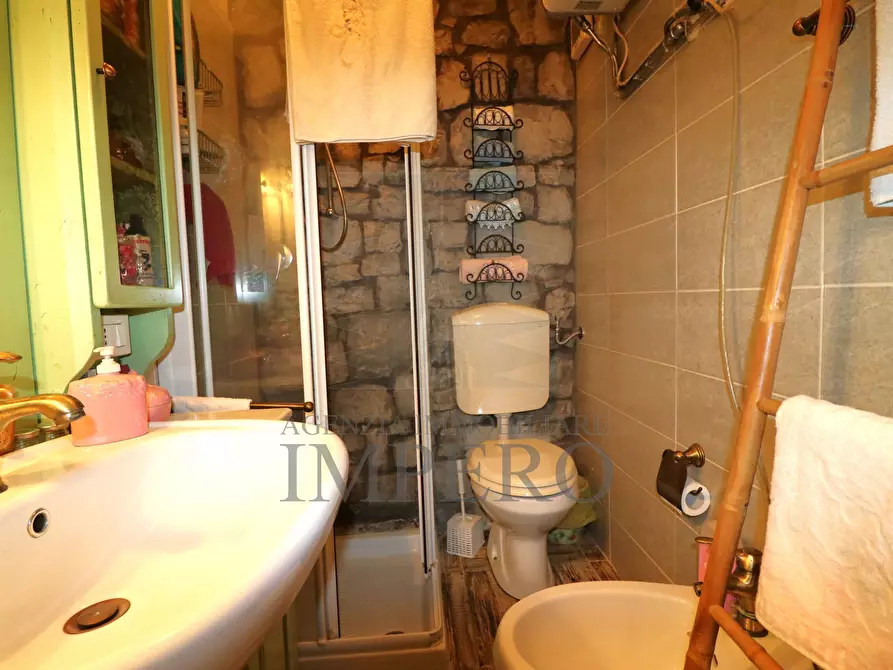 Immagine 20 di Quadrilocale in vendita  in via gioberti 26 a Badalucco