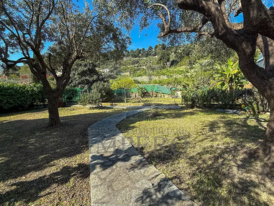 Immagine 32 di Villa in vendita  in Via Alba 45 a Bordighera