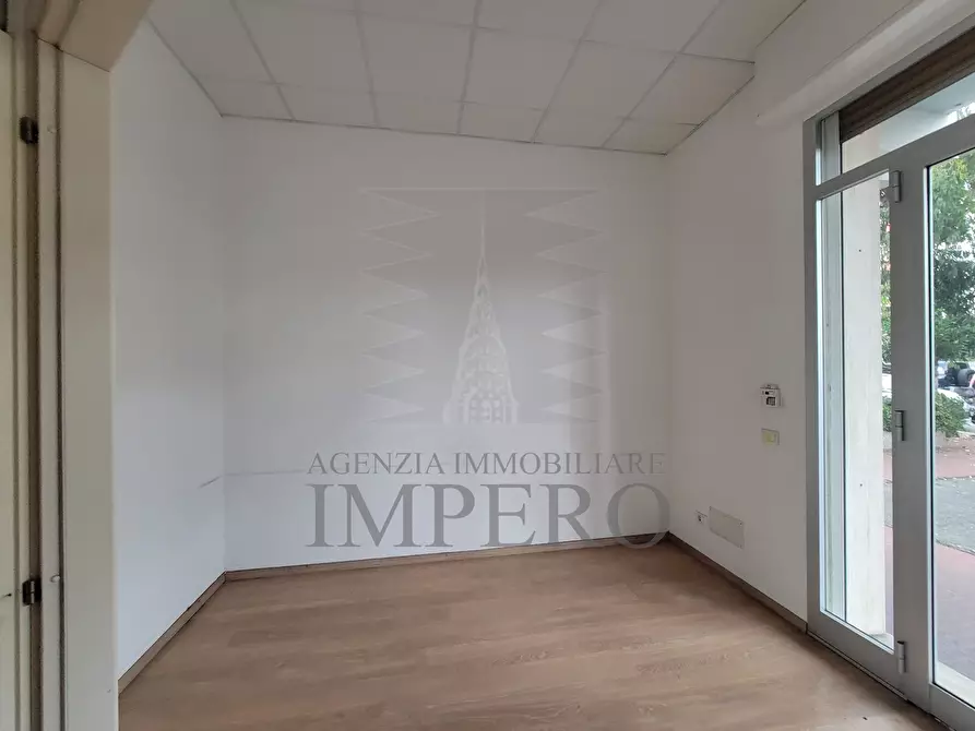 Immagine 17 di Loft/Open space in vendita  in Via Cornelio Tacito 12/B12/b a Ventimiglia