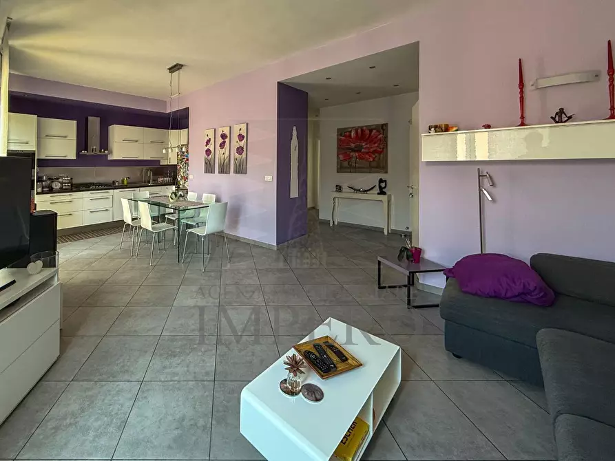 Immagine 3 di Pentalocale in vendita  in Via Sottoconvento 84 a Ventimiglia