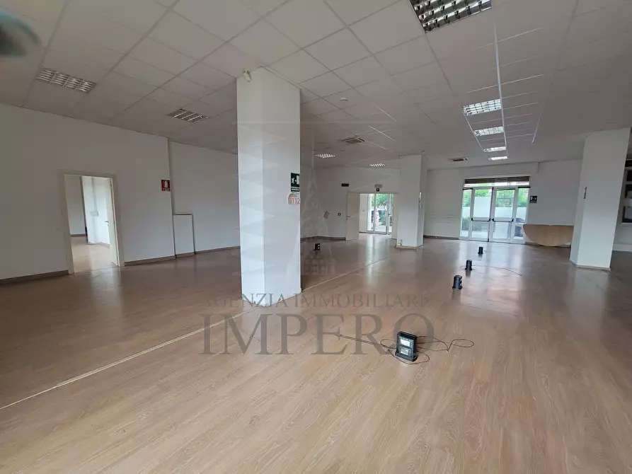 Immagine 6 di Attività artigianale in vendita  in Via Cornelio Tacito 12/B12/b a Ventimiglia