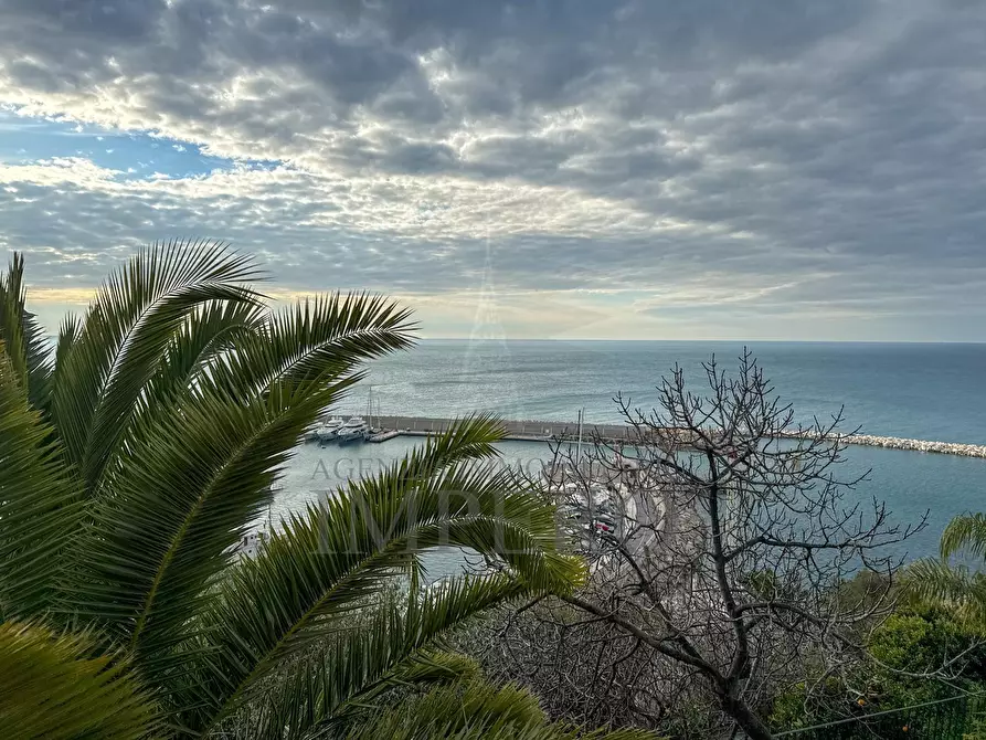Immagine 31 di Bilocale in vendita  in Via giuseppe verdi 10 a Ventimiglia
