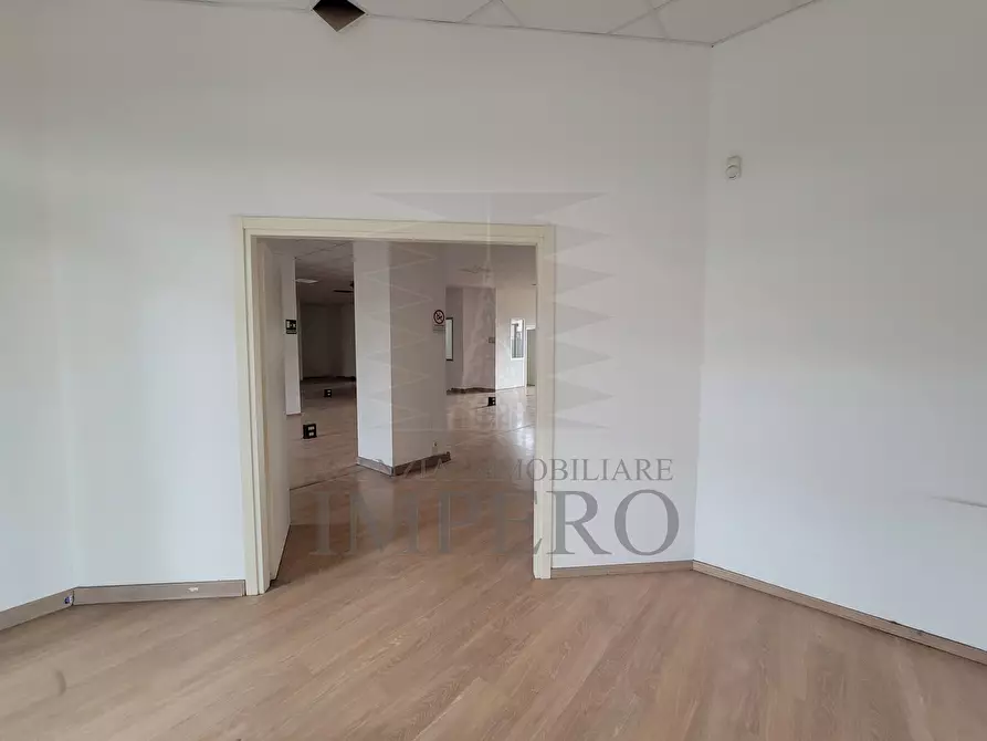 Immagine 8 di Ufficio in vendita  in Via Cornelio Tacito 12/B12/b a Ventimiglia