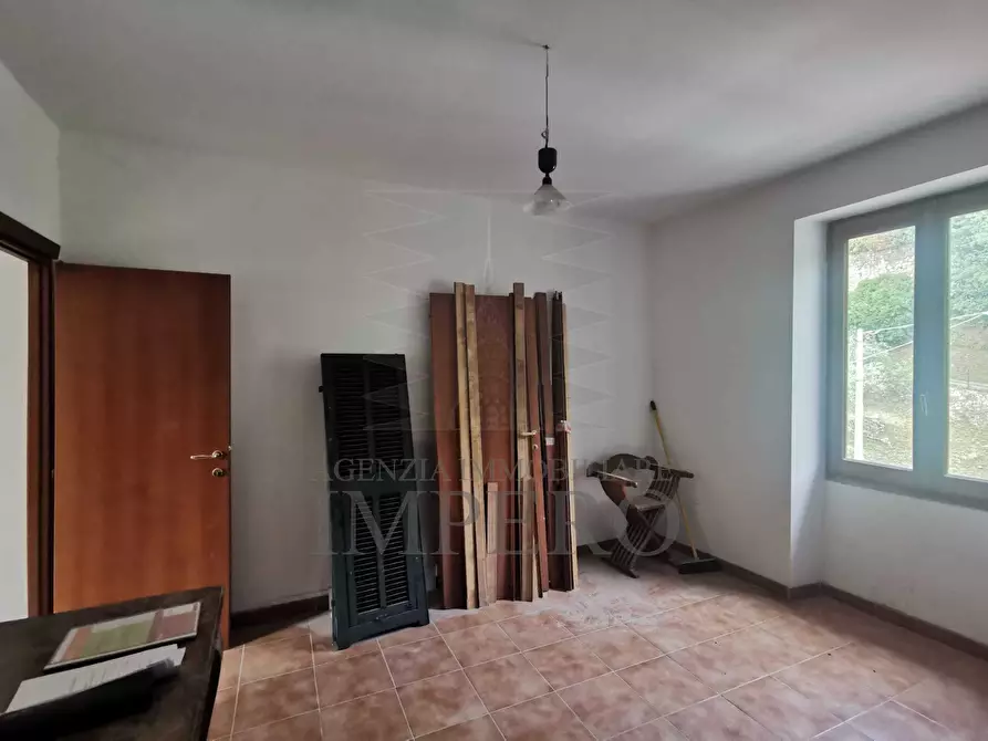 Immagine 14 di Trilocale in vendita  in Via Nuova 10 a Isolabona