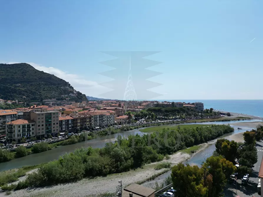 Immagine 30 di Quadrilocale in vendita  in Via Trossarelli 6a a Ventimiglia