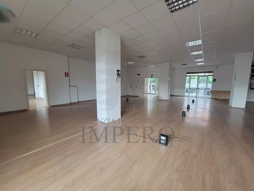 Immagine 6 di Loft/Open space in vendita  in Via Cornelio Tacito 12/B12/b a Ventimiglia