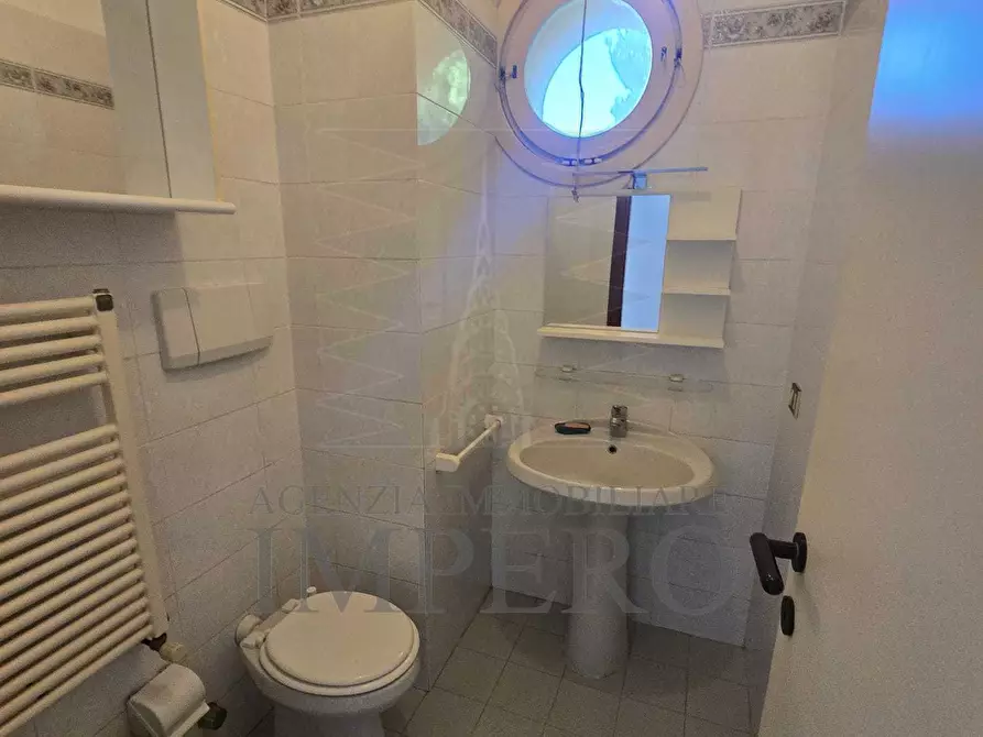 Immagine 19 di Trilocale in vendita  in Via Romana 100 a Bordighera