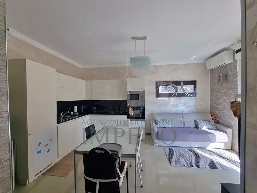 Immagine 3 di Trilocale in vendita  in Via Fondega 19 a Ventimiglia