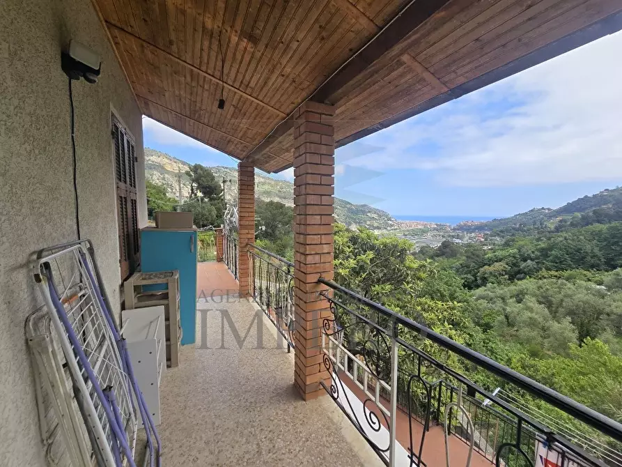 Immagine 39 di Casa bifamiliare in vendita  in Via Ciappin 2 a Ventimiglia