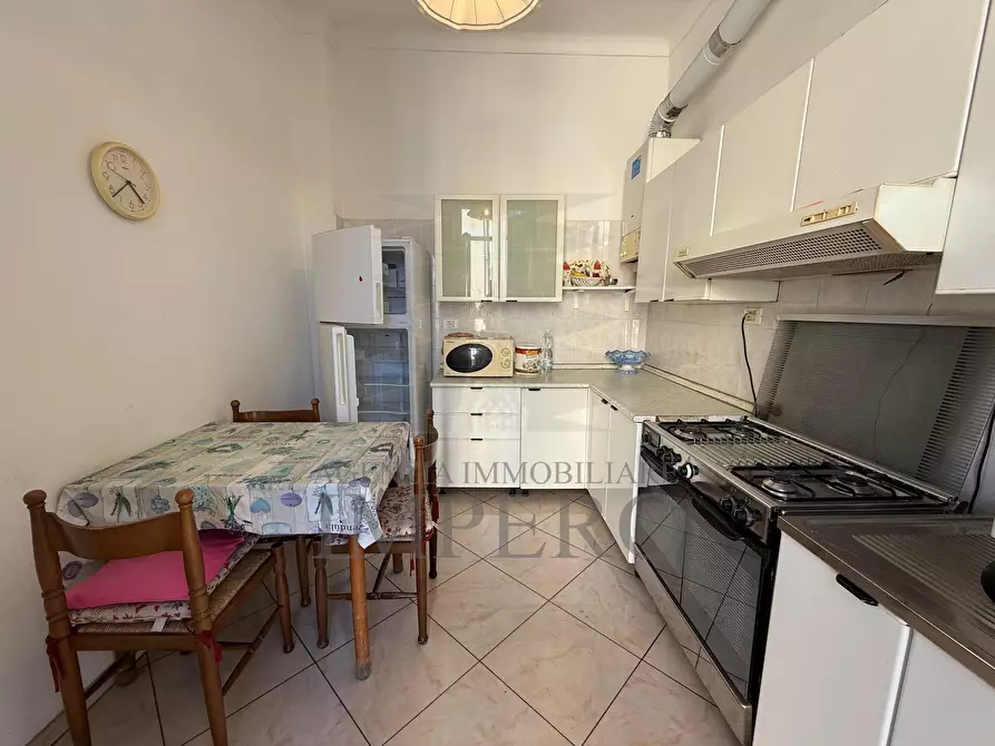 Immagine 9 di Pentalocale in vendita  in Corso Genova 1/A a Ventimiglia
