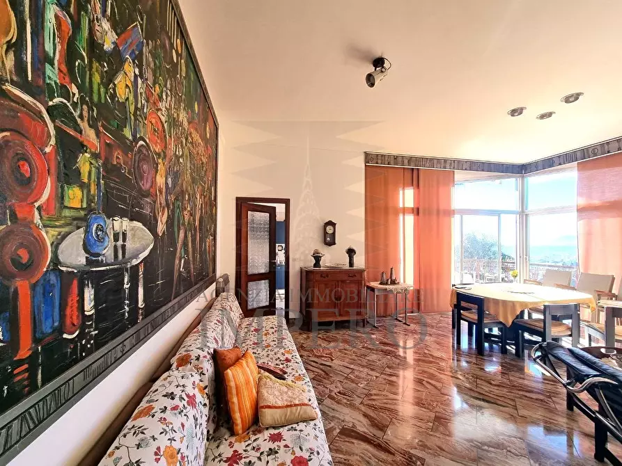 Immagine 1 di Villa in vendita  in Via Coggiola 49 a Bordighera