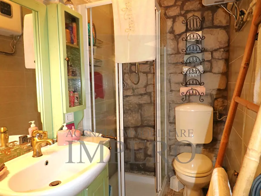 Immagine 21 di Quadrilocale in vendita  in via gioberti 26 a Badalucco