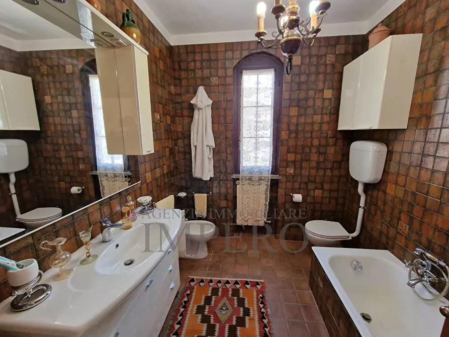 Immagine 18 di Villa in vendita  in Via Nervia 46 a Ventimiglia
