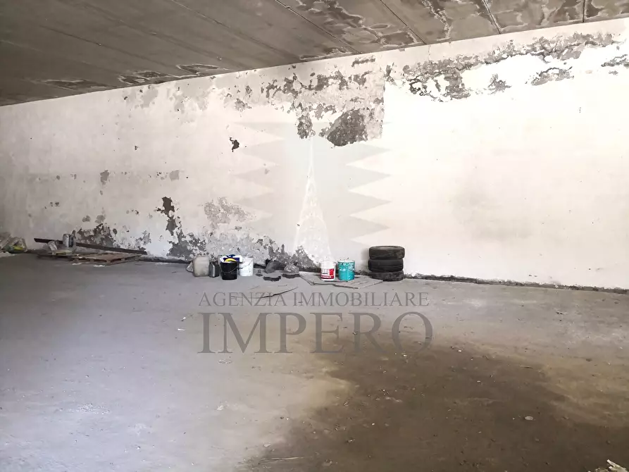 Immagine 5 di Magazzino in vendita  in Via Maneira SNC a Ventimiglia