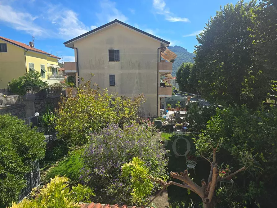 Immagine 19 di Villa in vendita  in Via Luciano Veziano 10 a Ventimiglia