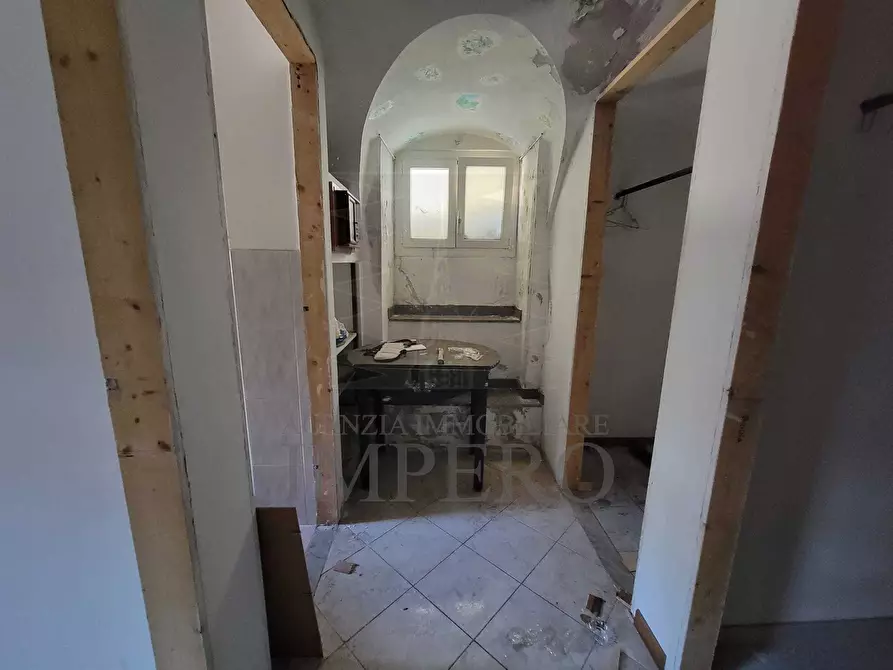 Immagine 29 di Magazzino in vendita  in Strada Statale 1 35 a Camporosso