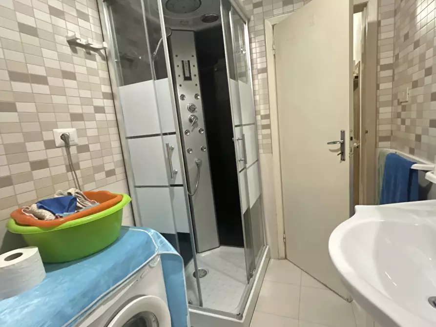 Immagine 15 di Quadrilocale in vendita  in Viale Maiella 23/A a Francavilla Al Mare