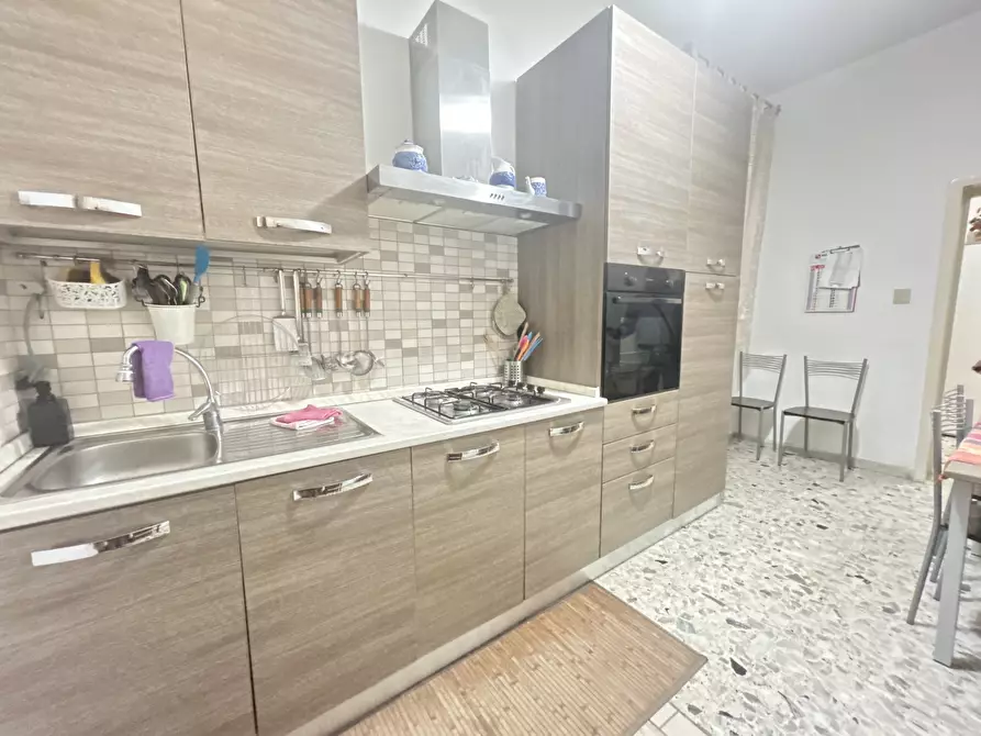 Immagine 5 di Quadrilocale in vendita  in Viale Maiella 23/A a Francavilla Al Mare