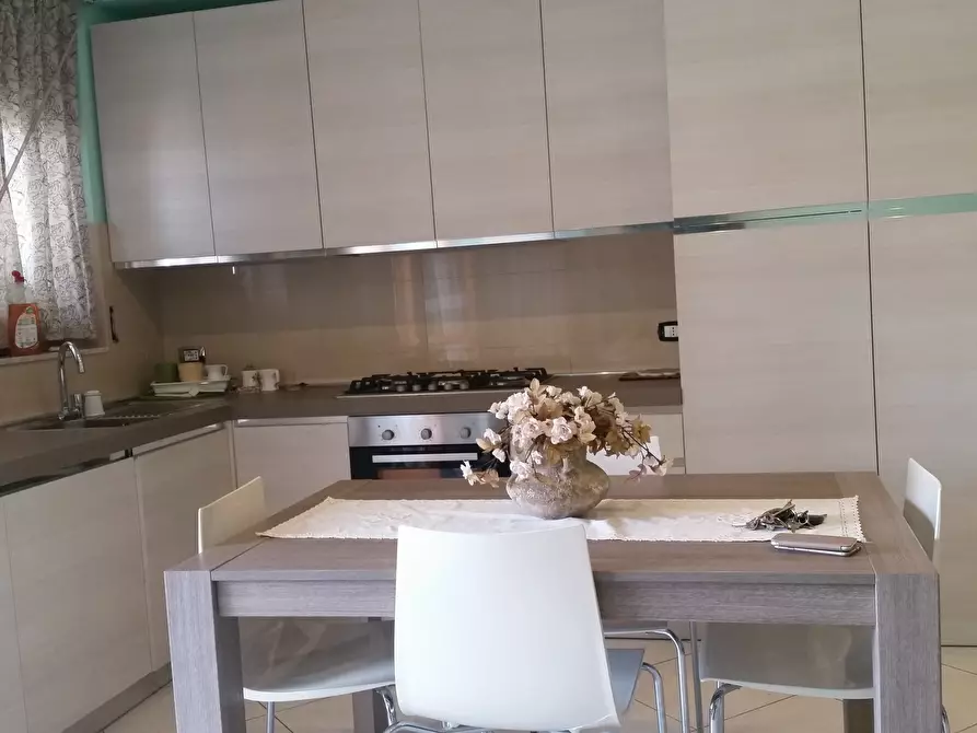 Immagine 2 di Trilocale in affitto  a Francavilla Al Mare