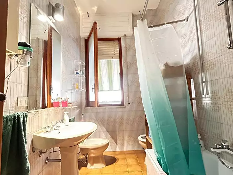 Immagine 12 di Trilocale in affitto  a Francavilla Al Mare