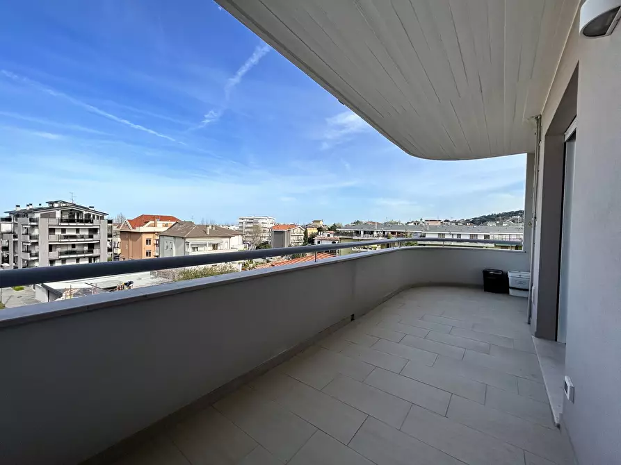 Immagine 14 di Trilocale in affitto  a Francavilla Al Mare