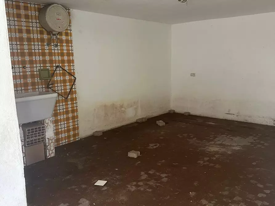 Immagine 3 di Garage in affitto  in Viale Maiella 23/a a Francavilla Al Mare