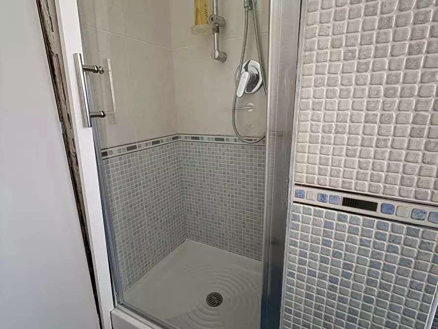 Immagine 10 di Trilocale in affitto  in Viale Maiella 23/A a Francavilla Al Mare