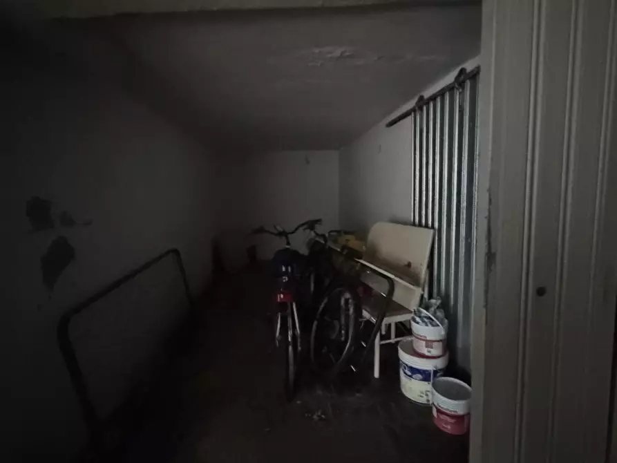 Immagine 4 di Garage in affitto  a Francavilla Al Mare
