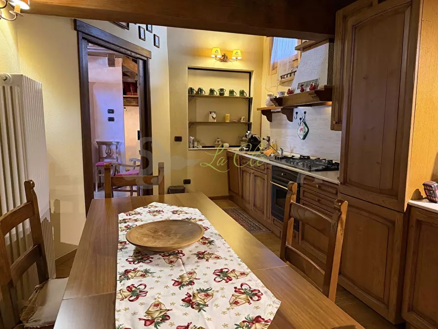 Immagine 16 di Trilocale in affitto  in Strada Regionale 41 a Courmayeur