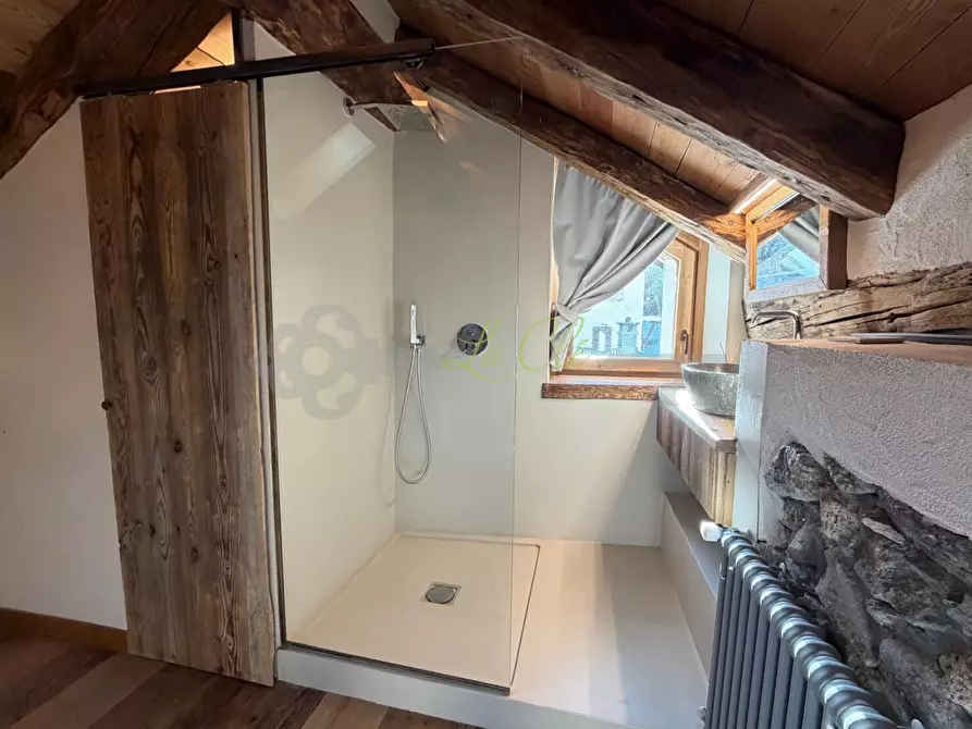 Immagine 18 di Trilocale in vendita  in Via Passerin D'Entreves 11 a Courmayeur