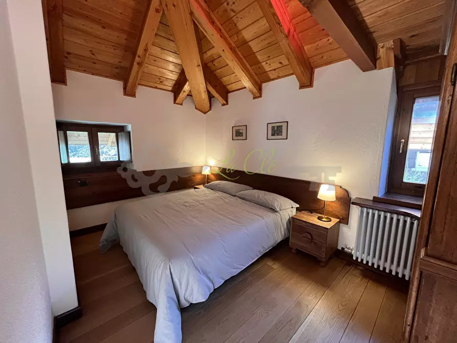 Immagine 16 di Pentalocale in affitto  in Regione Belvedere 4 a Courmayeur