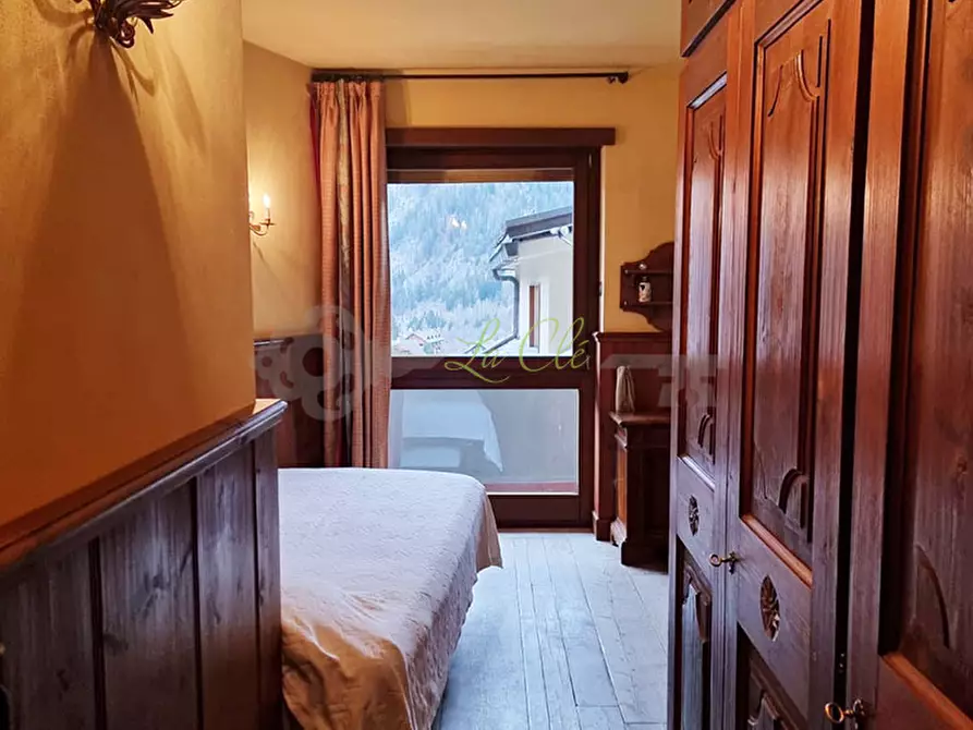 Immagine 14 di Quadrilocale in affitto  in Via Roma 10 a Courmayeur