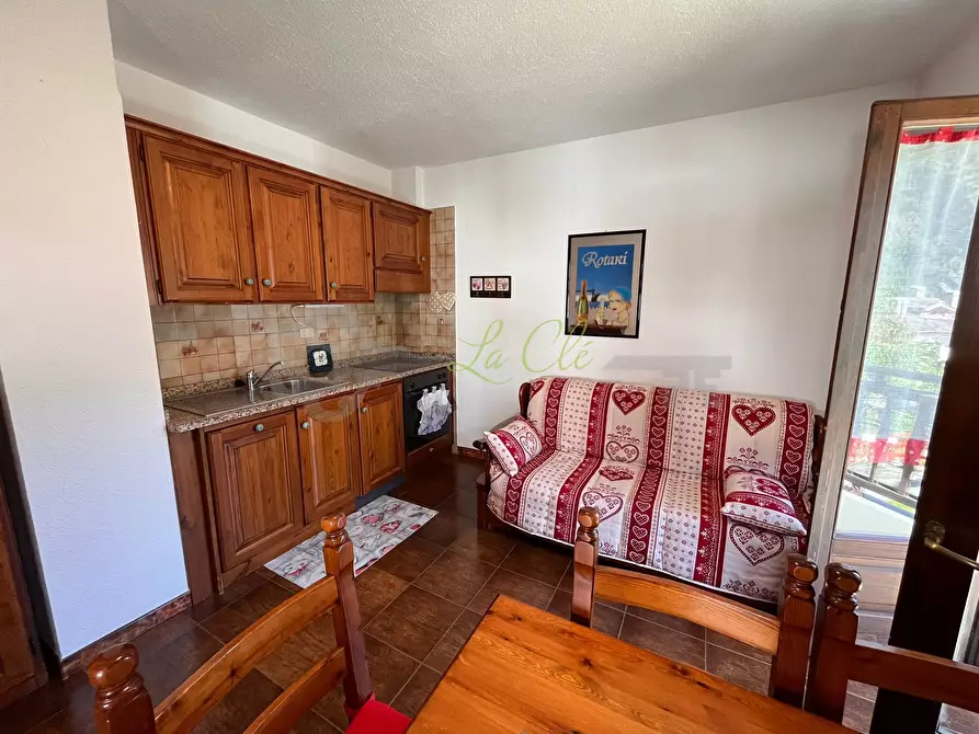 Immagine 3 di Bilocale in affitto  a Morgex