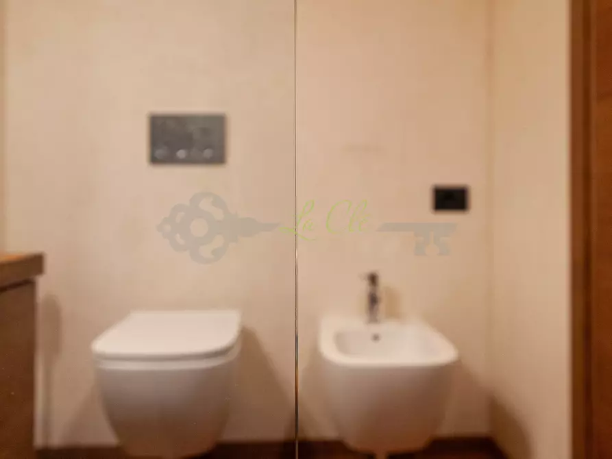 Immagine 30 di Trilocale in affitto  in Via Roma 47 a Courmayeur