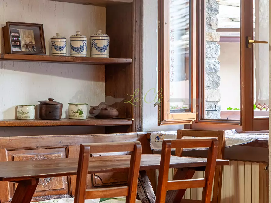 Immagine 5 di Trilocale in affitto  a Pre'-Saint-Didier