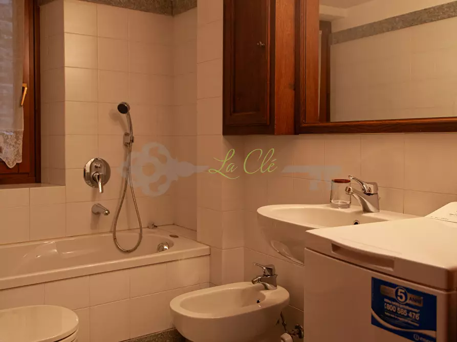 Immagine 8 di Trilocale in affitto  a Courmayeur