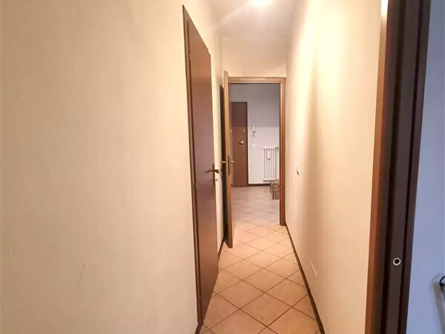 Immagine 20 di Bilocale in vendita  in Strada Val Parma 188 a Parma