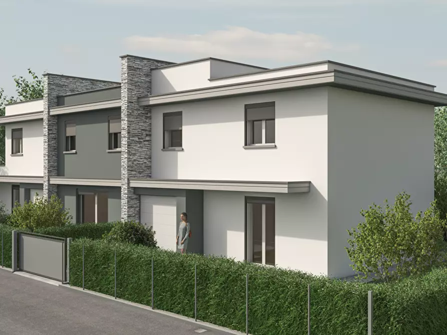 Immagine 6 di Casa trifamiliare in vendita  in Strada Pilastrello 14 a Parma