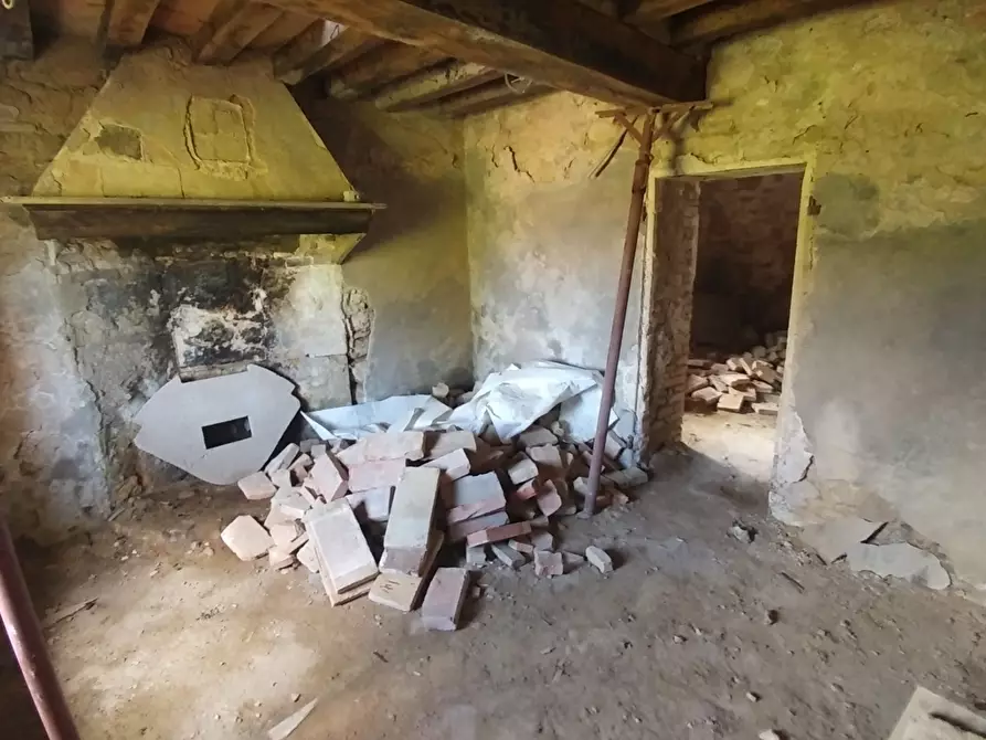 Immagine 39 di Rustico / casale in vendita  in via Canobbi 8 a Castel D'aiano