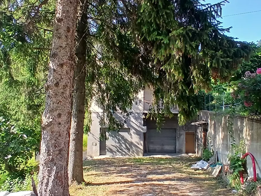 Immagine 2 di Casa trifamiliare in vendita  in Via della Fontana 1 a Zocca