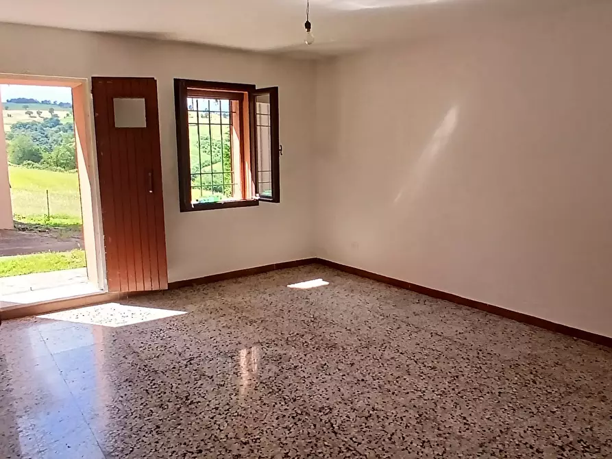 Immagine 16 di Rustico / casale in vendita  in Via Secchiano 1767 a Valsamoggia